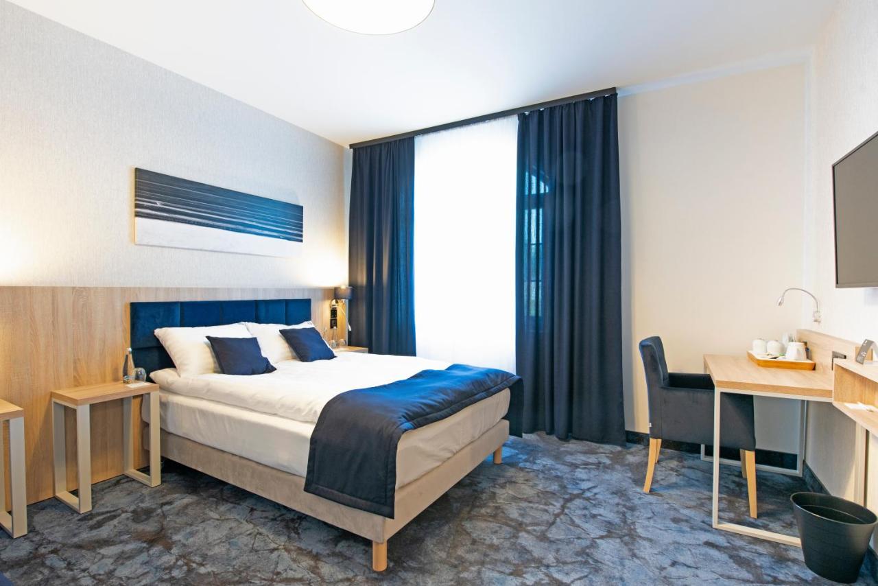 Ignasiak Hotel Вжешня Екстер'єр фото