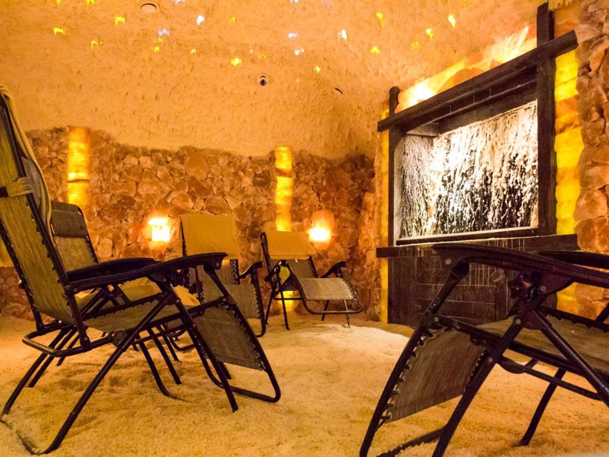 Ignasiak Hotel Вжешня Екстер'єр фото