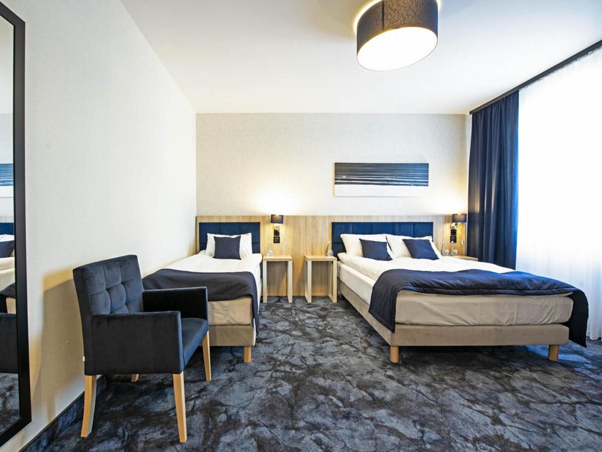 Ignasiak Hotel Вжешня Екстер'єр фото